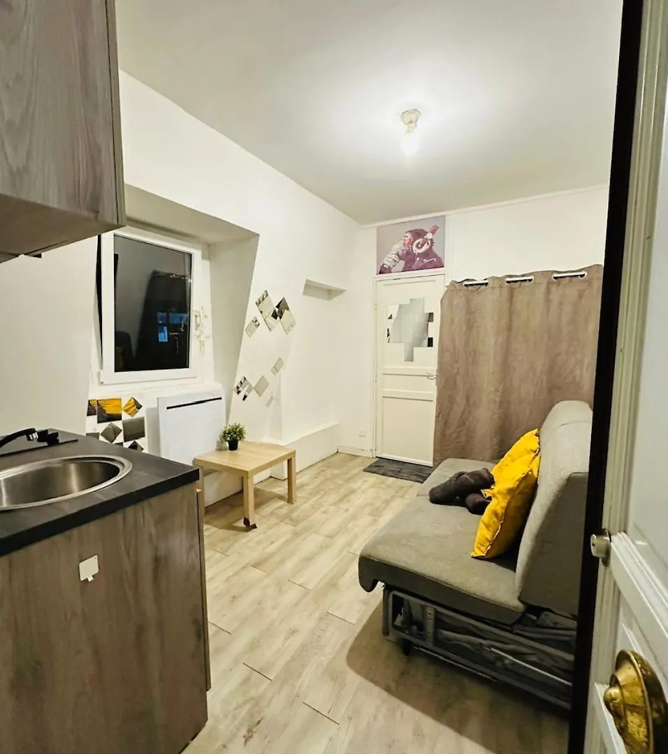 Charmant Studio Meuble Centre Paris Apartment France